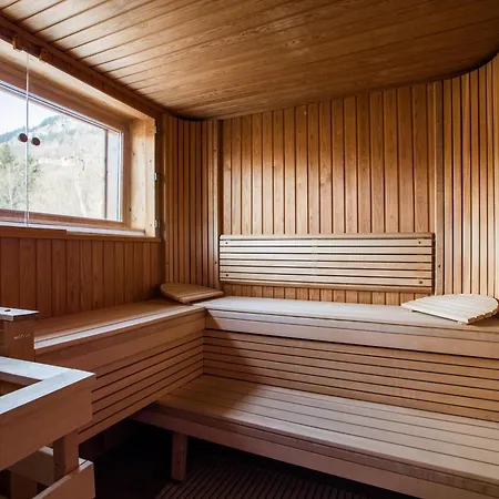 Familial La Griotte Avec Piscine شاليه